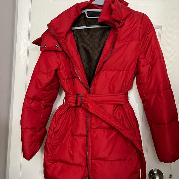 Red Jacket Coach - Picture 2 of 4